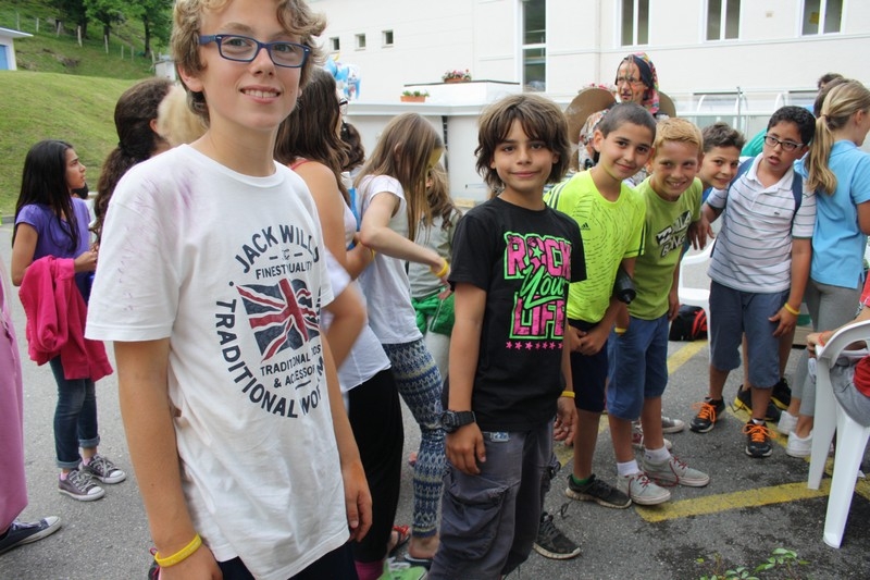 Village Camps International Summer Camp Leysin, Switzerland 2025-08-09 https://www.villagecamps.com/journals_admin/images/685-34-pet zoo (66).jpg